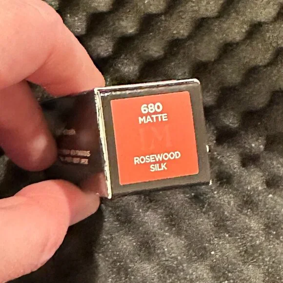 Laura Mercier Caviar Smoothing Matte Lipstick - Picture 7 of 10